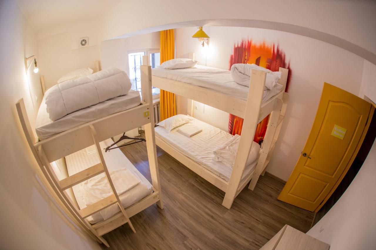 West Point Soul Hostel الماتي المظهر الخارجي الصورة