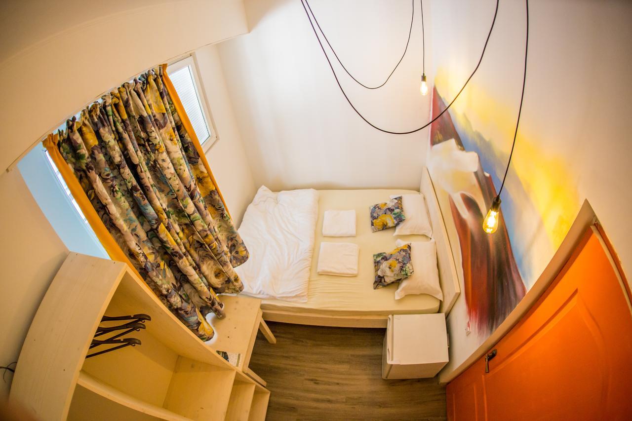 West Point Soul Hostel الماتي المظهر الخارجي الصورة