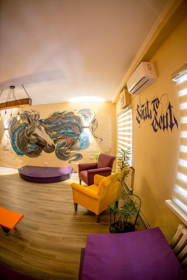 West Point Soul Hostel الماتي المظهر الخارجي الصورة