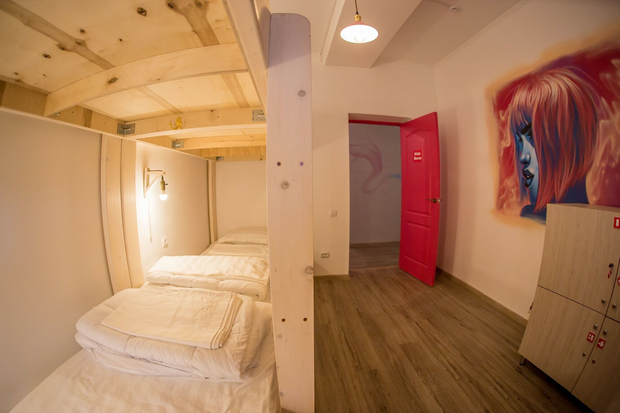 West Point Soul Hostel الماتي المظهر الخارجي الصورة